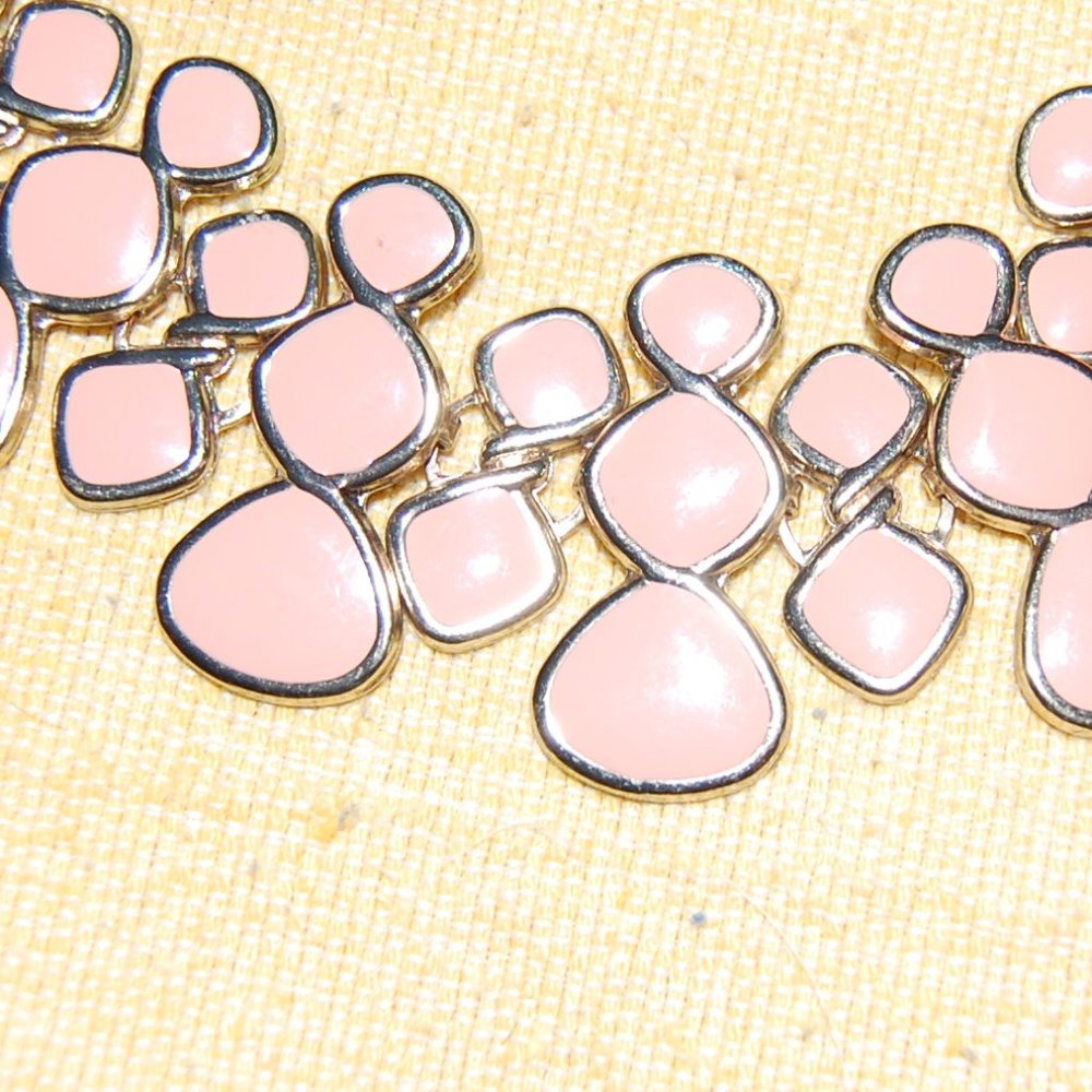 Peachpink choker